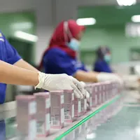 Pelaku industri kosmetik bersiap menghadapi kewajiban sertifikasi halal pada Oktober 2026, termasuk PT Victoria Care Indonesia Tbk (VICI) yang terus memperkuat komitmennya untuk memproduksi kosmetik halal yang aman dan berkualitas secara konsisten.