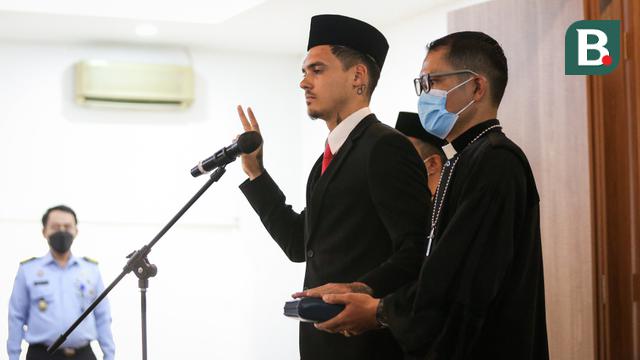 Pengambilan Sumpah Janji Setia Pewarganegaraan Republik Indonesia kepada Shayne Pattynama