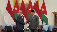 Tiba di Istana Merdeka, Raja Yordania Abdullah II Disambut Prabowo dengan Upacara Penyambutan