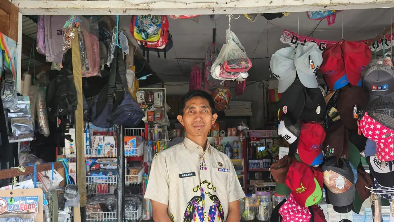 Hamjah, Guru di Papua yang Merangkap AgenBRILink demi Bantu Warga Akses Layanan Keuangan 