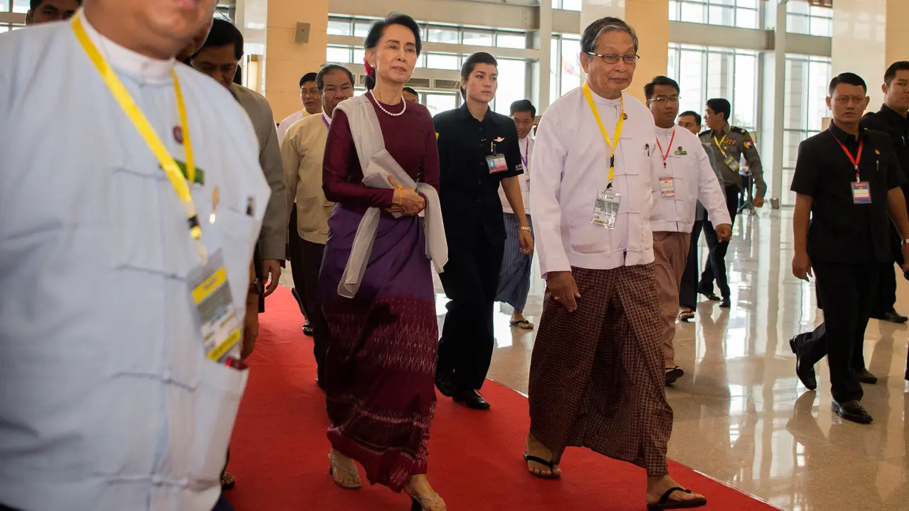 Akhiri Masa Diam, Aung San Suu Kyi Angkat Bicara Soal Krisis Rohingya