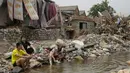Provinsi Hebei yang mengelilingi Ibu Kota Beijing di tiga sisi mengeluarkan peringatan untuk beberapa kotanya. (AP Photo/Ng Han Guan)