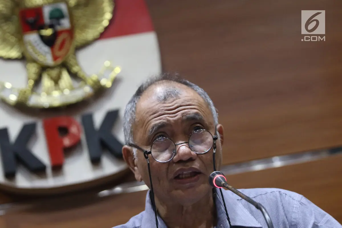 OTT Bupati Pakpak Bharat, KPK Tunjukan Barang Bukti Suap