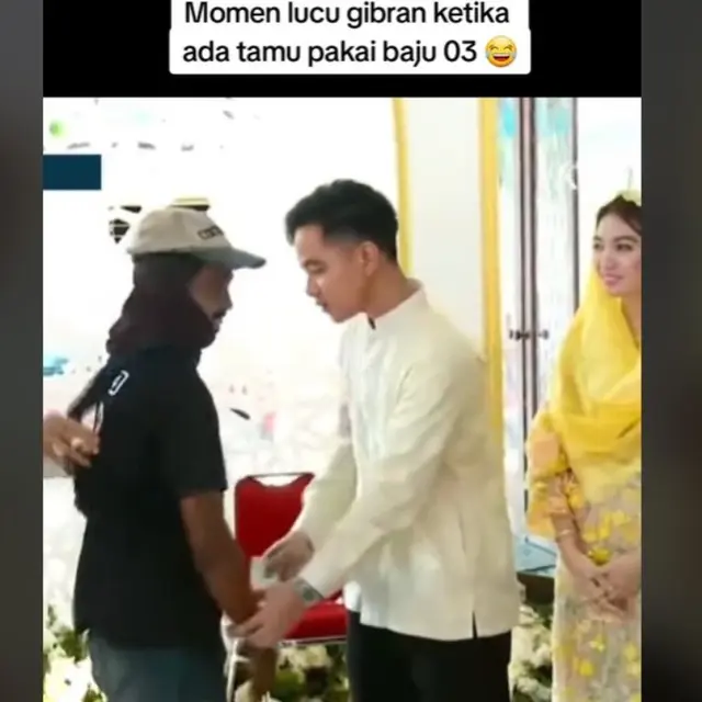 Reaksi Gibran Rakabuming Melihat Tamu Open House di Runah Dinasnya Pakai Kaus 03.  foto: TikTok @pejuang2045
