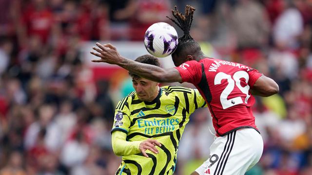 Tundukkan Manchester United, Arsenal Kembali ke Puncak Klasemen Liga Inggris
