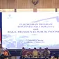 Wapres Jusuf Kalla memberikan kata sambutan saat peluncuran layanan izin investasi 3 jam, Jakarta, Senin (11/1). Layanan ini merupakan terobosan pemerintah untuk memudahkan investor yang akan menanamkan modal di Indonesia. (Liputan6.com/Immanuel Antonius)