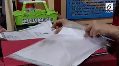 Menjelang dibukanya pendaftaran Caleg yang di mulai pada 4 hingga 17 juli 2018, sejumlah calon legislatif yang akan ikut dalam Pemilukada tahun 2019, ramai ramai Membuat Surat Keterangan Catatan Kepolisian (SKCK)/ di Mapolresta Solo, Jawa Tengah.