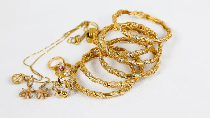 Ilustrasi perhiasan emas