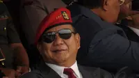 Ketua Umum Partai Gerindra Prabowo Subianto hadir dalam upacara serah terima jabatan Komandan Jenderal Komando Pasukan Khusus di Mako Kopassus, Cijantung, Jakarta, Jumat (24/10/2014). (Liputan6.com/Helmi Fithriansyah)