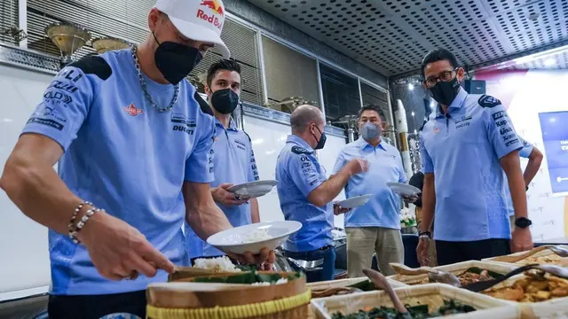 Pembalap MotoGP Dijamu Nasi Liwet Sunda, Malah Dibilang Mirip Risotto