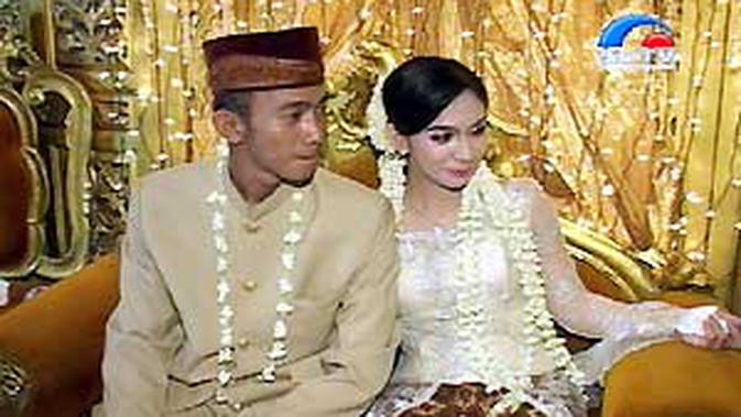 Iyut Bing Slamet Menikah Showbiz Liputan6 Com