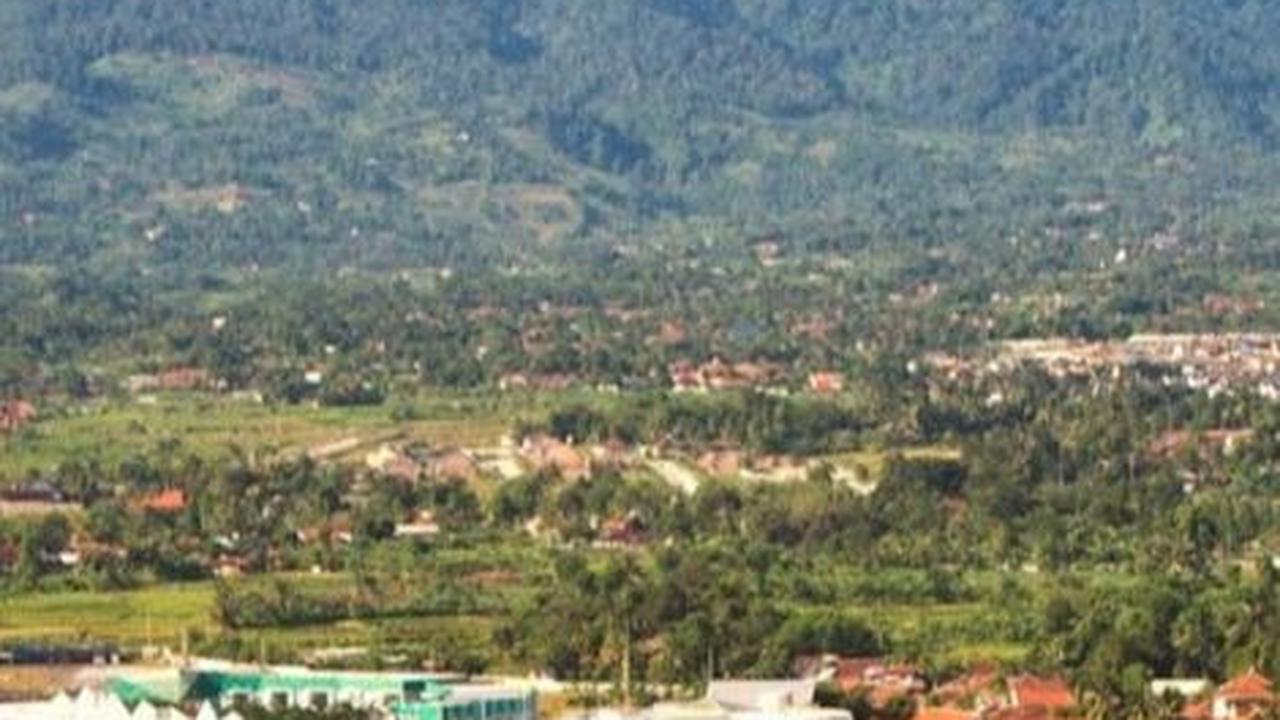 3. Pasar Setan Gunung Salak<br>