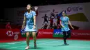 <p>Reaksi kecewa ganda putri Indonesia, Lanny Tria Mayasari/Ribka Sugiarto setelah kehilangan angka saat menghadapi pasangan Jerman, Linda Efler/Isabel Lohau pada laga babak 32 besar Daihatsu Indonesia Masters 2024 di Istora Senayan, Jakarta, Selasa (23/1/2024). Lanny Tria Mayasari/Ribka Sugiarto menang dua game langsung 22-20, 21-17. (Bola.com/Bagaskara Lazuardi)</p>