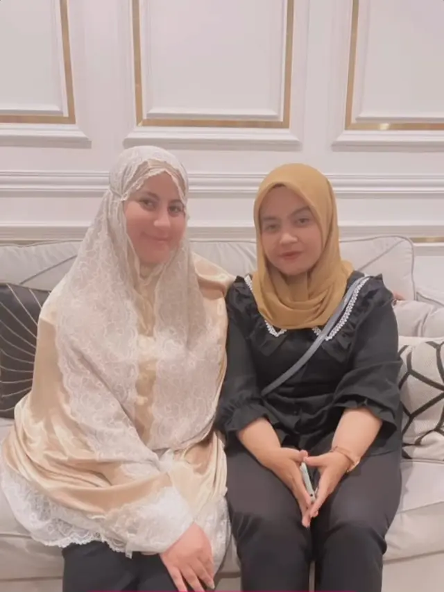 Tasyi Athasyia dan Eks Karyawan