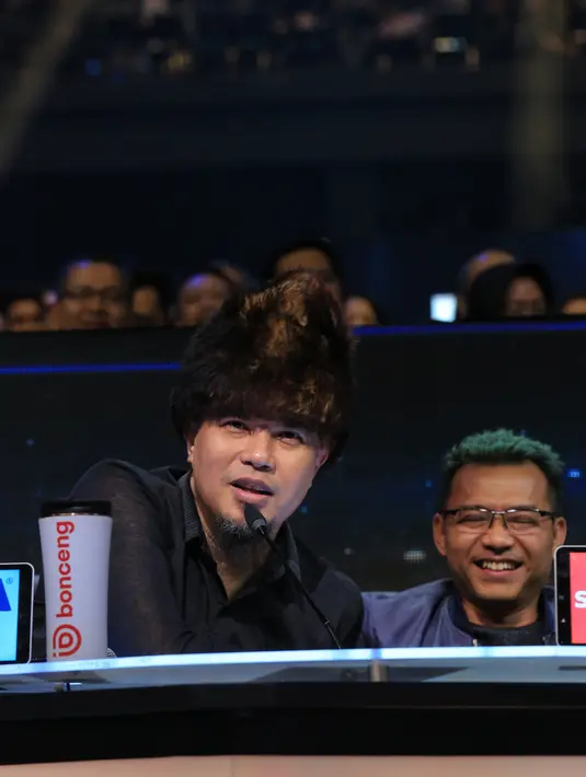 Maia Estianty acara Grand Final Indonesian Idol X, Senin (24/2/2020) malam. (Adrian Putra/Fimela.com)