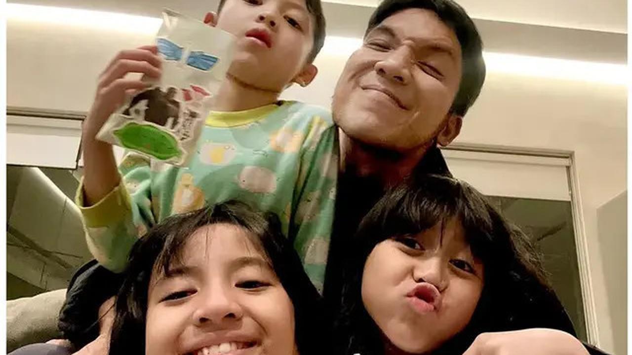 6 Potret Sederhana Ultah ke-11 Megumi, Putri Sulung Desta dan Natasha Rizky