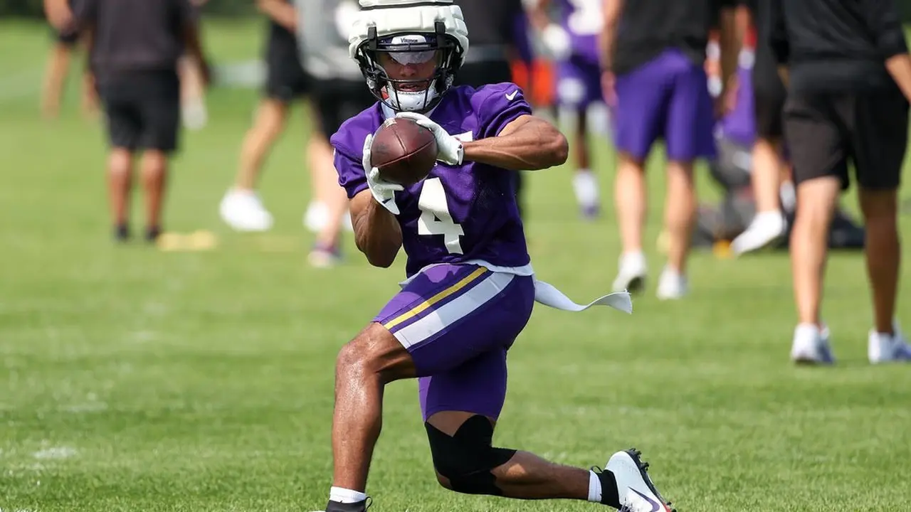Rondale Moore Suffers 'Significant' Knee Injury in Preseason
