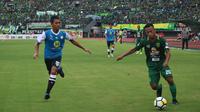 Barito Putera tiga poin pertama di Gojek Liga 1 bersama Bukalapak setelah mengalahkan Persebaya Surabaya 2-1 di Stadion Gelora Bung Tomo, Surabaya, Minggu (8/4/2018). (Bola.com/Aditya Wany)