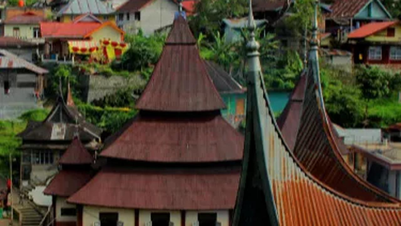 6.&nbsp;Nagari Pariangan