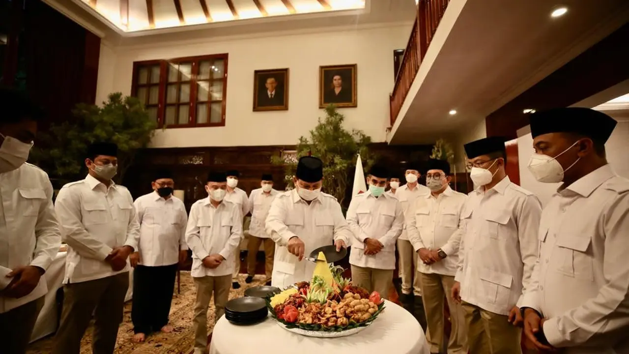 Ketua Umum Partai Gerindra Prabowo Subianto di syukuran HUT ke-14 Gerindra
