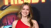 Elizabeth Lail: The Actress' Appearance Stole the Show at the Five Nights at Freddy's 2 Premiere