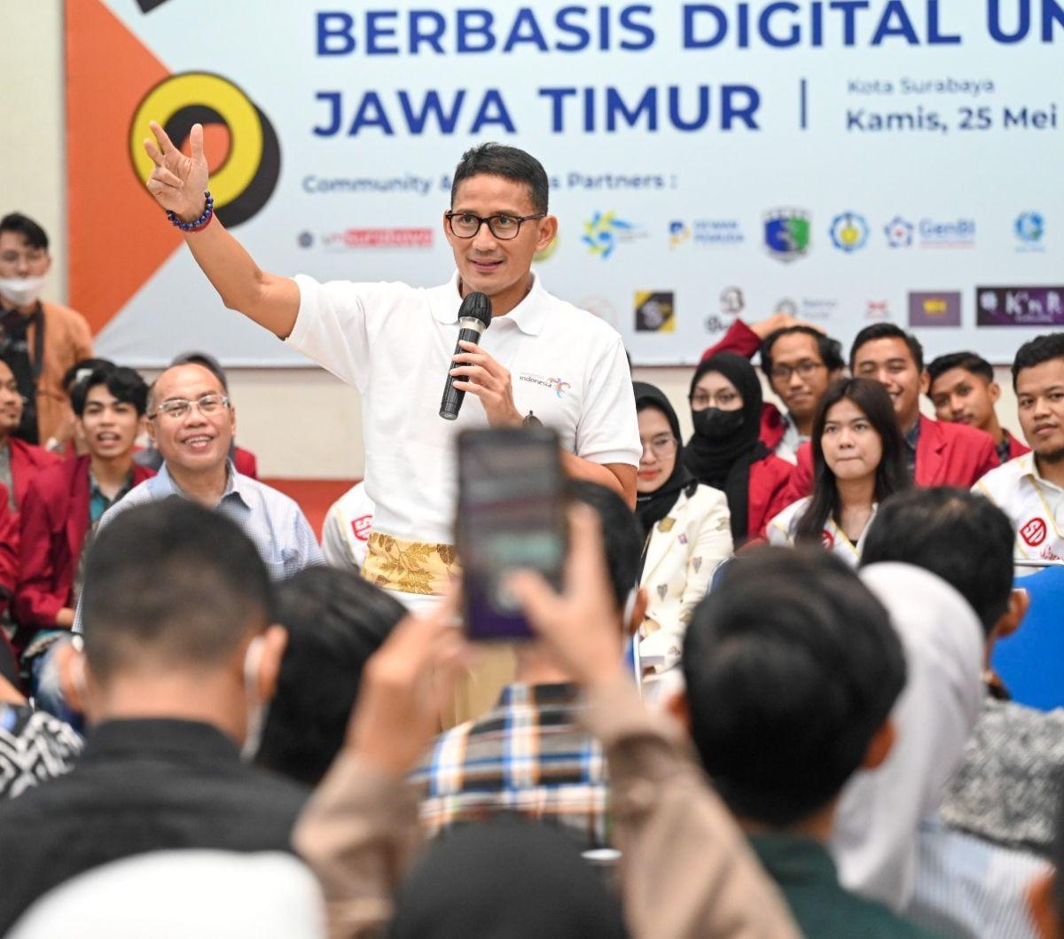 "Saya termasuk orang yang percaya di luar tiga sosok nama itu bisa muncul nanti Bacapres alternatif. Saya termasuk orang yang percaya," kata Arsul.