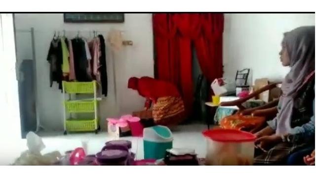 6 Potret Rumah Kekeyi di Nganjuk, Sederhana dan Pelihara Banyak Ayam