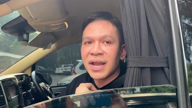 Jordi Onsu di Kawasan Tangerang Kota, Senin (29/4/2024).