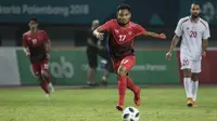 Gelandang Indonesia, Saddil Ramdani, saat melawan Palestina pada laga Asian Games di Stadion Patriot, Jawa Barat, Rabu (15/8/2018). Indonesia takluk 1-2 dari Palestina. (Bola.com/Vitalis Yogi Trisna)