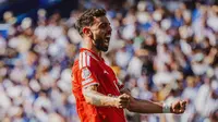 Bruno Fernandes Wins Premier League Player of the Year and Breaks Assist Record
