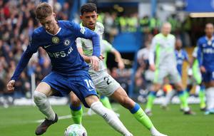 Duel Cole Palmer dan Matheus Nunes dalam laga Chelsea vs Manchester City di Liga Inggris 2025/2026, Minggu (12/4/2026). (AP Photo/Ian Walton)
