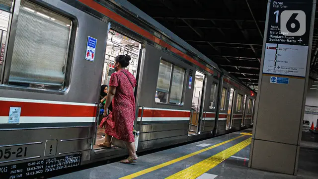 Stasiun BNI City Uji Coba Pelayanan Naik Turun Penumpang KRL