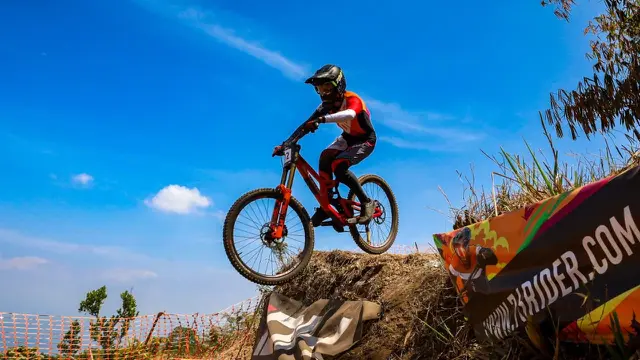 76 Ultimate Downhill 2026