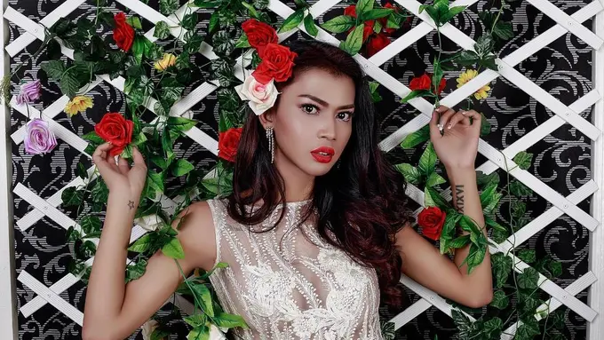 [Bintang] Dinda Syarif