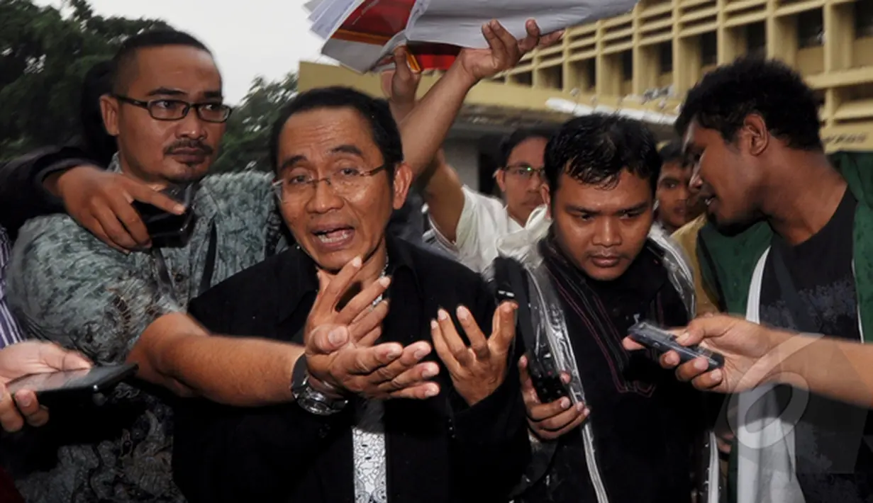 Pandu memohon kepada Wakapolri agar Bambang yang sedang menjalani pemeriksaan di Bareskrim untuk kembali ke KPK, Jakarta, Jumat (23/1/2015).(Liputan6.com/Miftahul Hayat)
