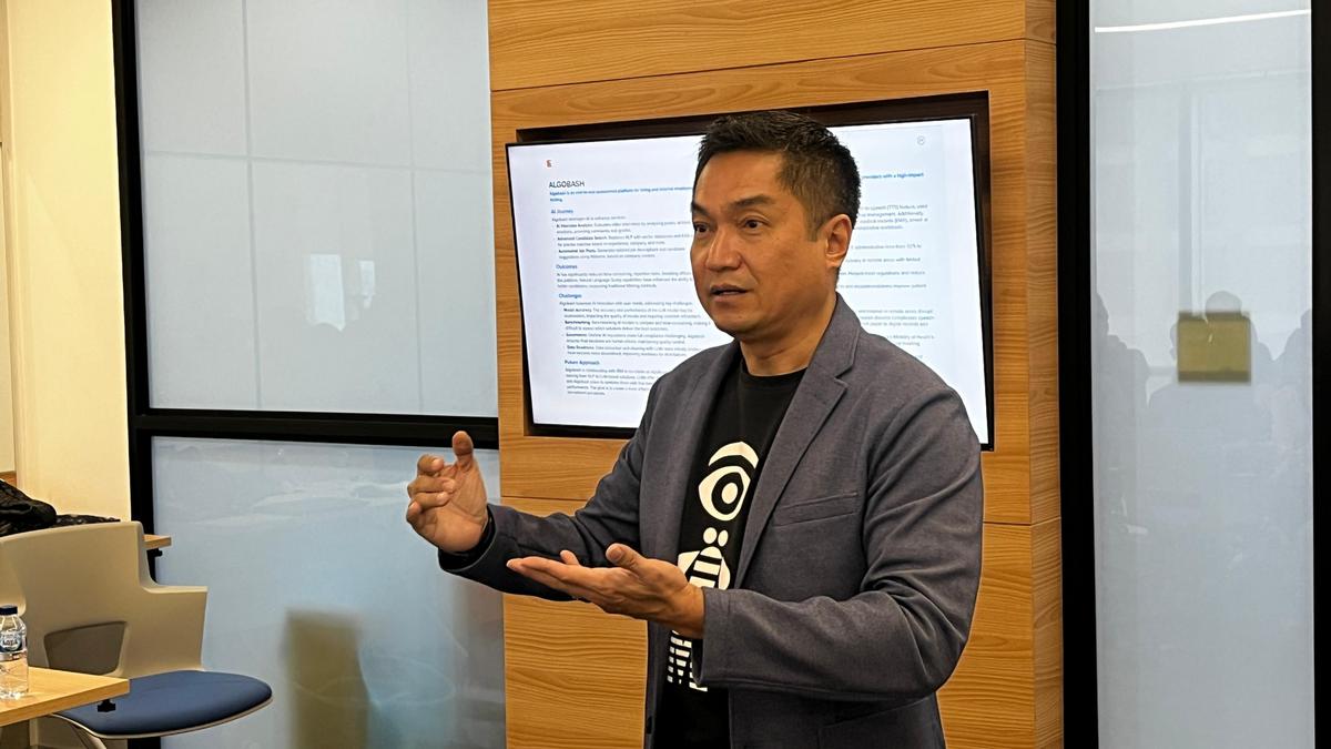 Bos IBM Ungkap Tren AI 2025, Apa Saja?