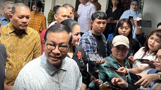 Gubernur Jakarta Pramono Anung di Jalan Surabaya, Jakarta Pusat, Selasa (13/5/2025). (Foto: Liputan6.com/Radityo Priyasmoro).