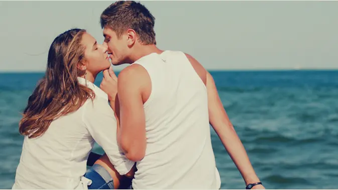 6 Cara Berciuman Yang Membuat Suami Puas Lifestyle Fimela Com