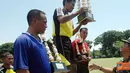 Citizen6, Surabaya: Babak final sepak bola dalam rangka Hari Pendidikan Angkatan Laut (Hardikal) tersebut, dihelat di Lapangan Rajabasa, kesatrian Bumimoro, Kobangdikal, Surabaya. (Pengirim: Penkobangdikal)