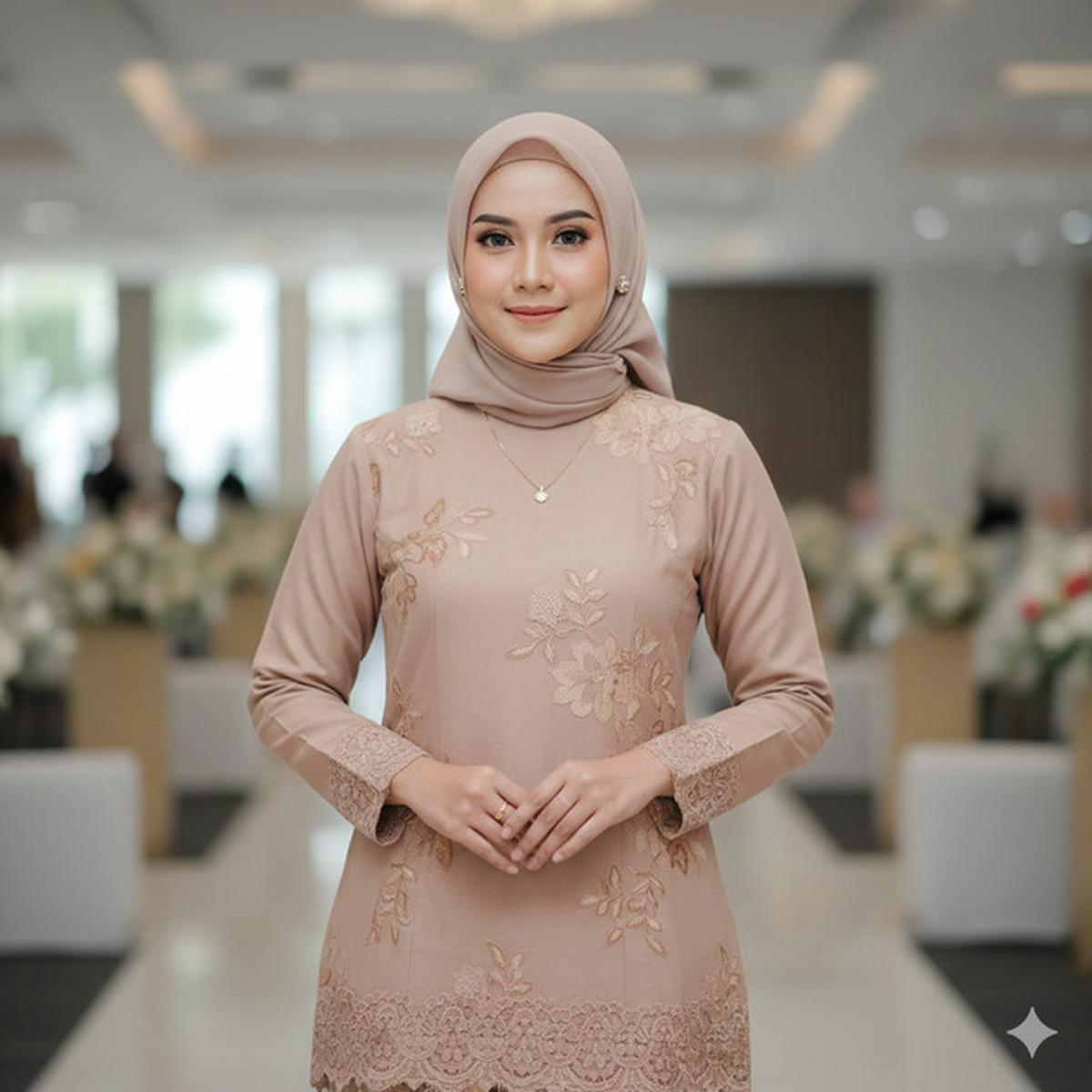 10 Gamis Batik Brokat Warna Netral Favorit 2026, Cocok untuk Berbagai Acara