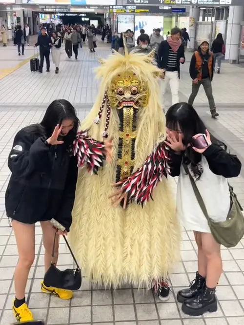 Heboh WNI Pakai Kostum Makhluk Mitologi Bali Rangda Saat Rayakan Halloween  di Jepang - Lifestyle Liputan6.com