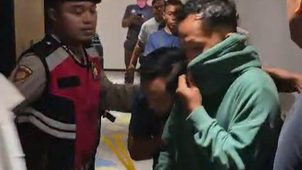 Pesta Seks Sesama Jenis di Hotel Surabaya Digerebek Polisi, 34 Pria Ditangkap