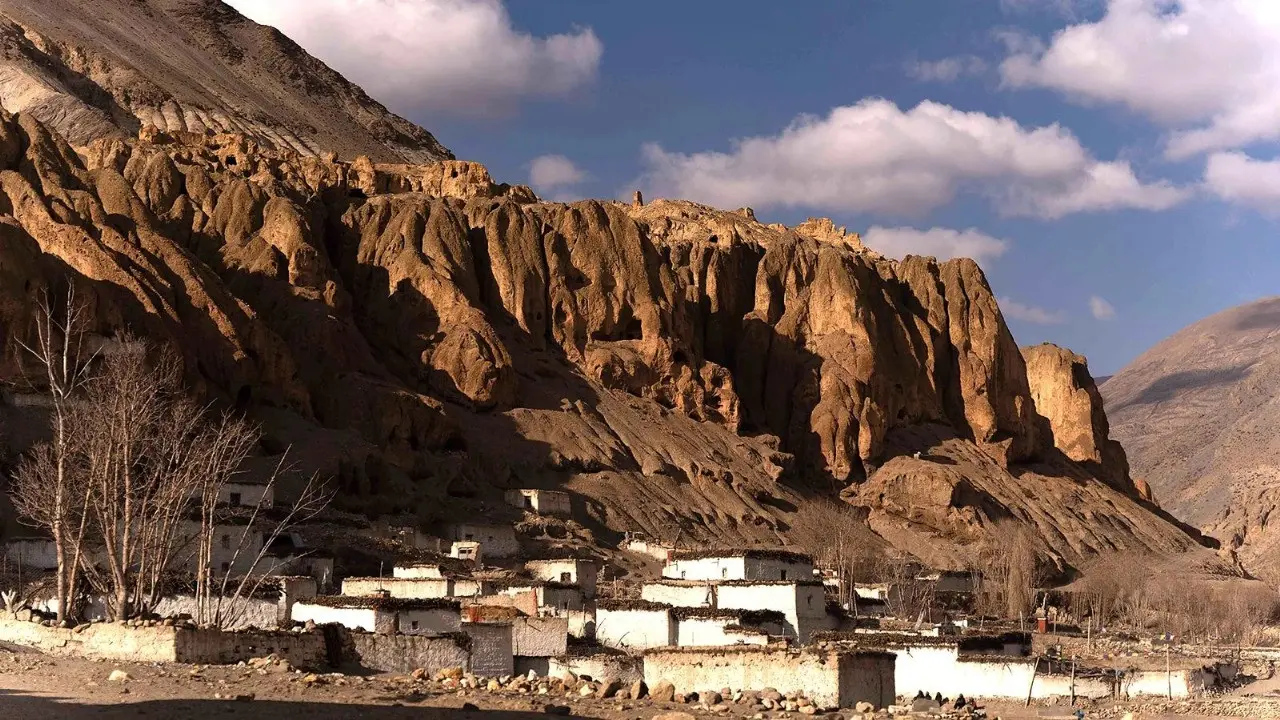 Kekeringan yang Memaksa Sebuah Desa di Himalaya Nepal Direlokasi