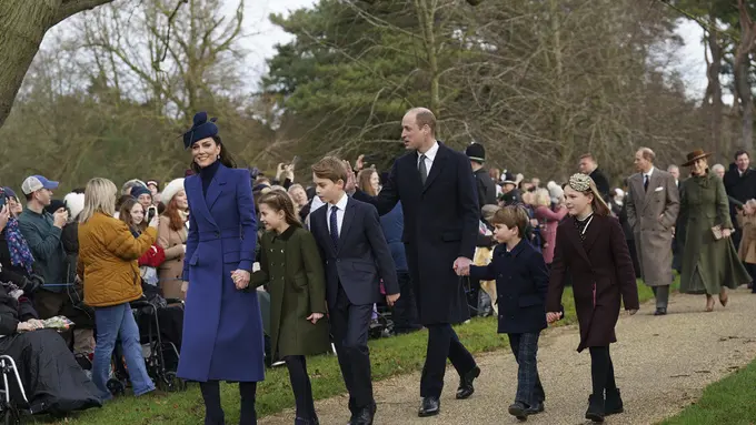 Keluarga Kate Middleton dan Pangeran William serta Mia Tindall. (Joe Giddens/PA via AP)
