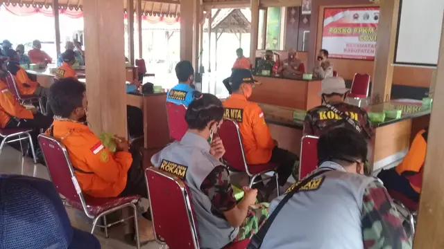 Enam organisasi kemanusiaan dan kebencanaan latihan bersama penanganan bencana di Sumpiuh, Banyumas. (Foto: Liputan6.com/Eddy Wahono)