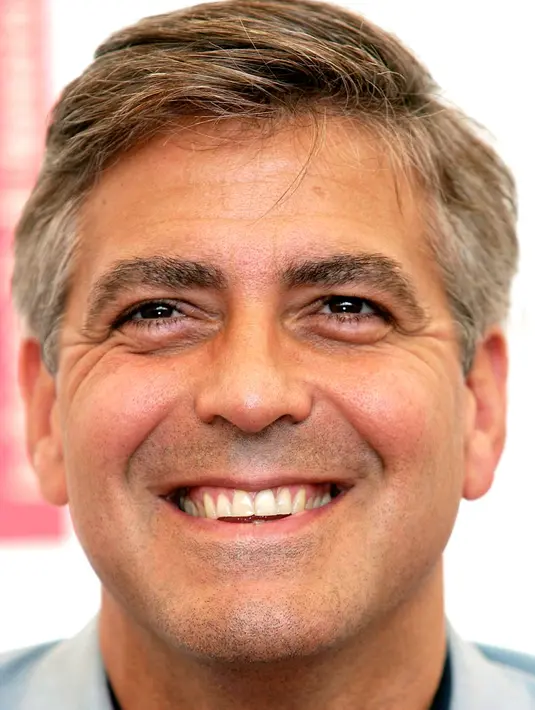 "George Clooney memberikan semua jawaban saat saya bertanya dengan bersahabat. Ia bahkan tak malu mengungkapkan perasaannya menjelang menikah dengan Amal AlamuddinIa sangat baik. Ia benar-benar pria paling memesona." (Bintang/EPA)