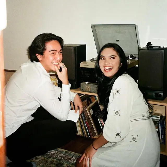 Move On dari Adhisty Zara, Ini 6 Potret Zaki Pohan dan Syandria Cicit Soekarno