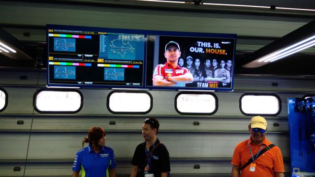 Paddock Suzuki Ecstar