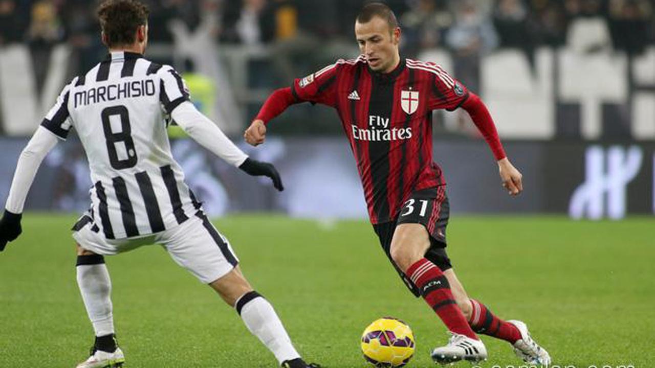 Bek Anyar Milan Malah Sedih Jalani Debutnya