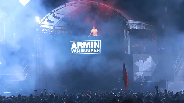 [Bintang] Armin Van Buuren